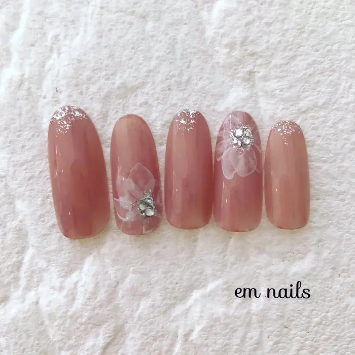 多治見ネイル 多治見 個性派ネイル ニュアンスネイル ワンカラーネイル グラデーショ Em Nails所属 Em Nails イーエムネイルズのエステ リラクカタログ ミニモ