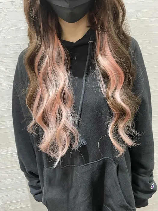 ミディアムヘアからロングヘアに ミディアムボススタイルを シールエクステ80枚と馴染 Extension D C所属 エリア最安値エクステ D C きょうかのヘアカタログ ミニモ