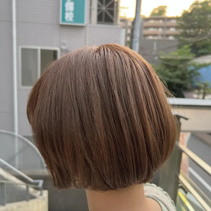 明るめブラウンカラー ショートボブも人気です Trois所属 かけひ あこのヘアカタログ ミニモ