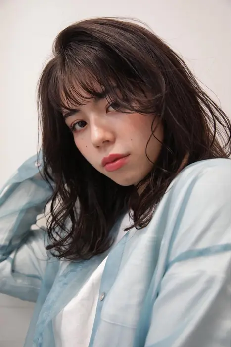 透明感カラー 春カラー ミディアム Neolive Cirol 所属 似合わせヘア得意 ワキ カナコ のヘアカタログ ミニモ