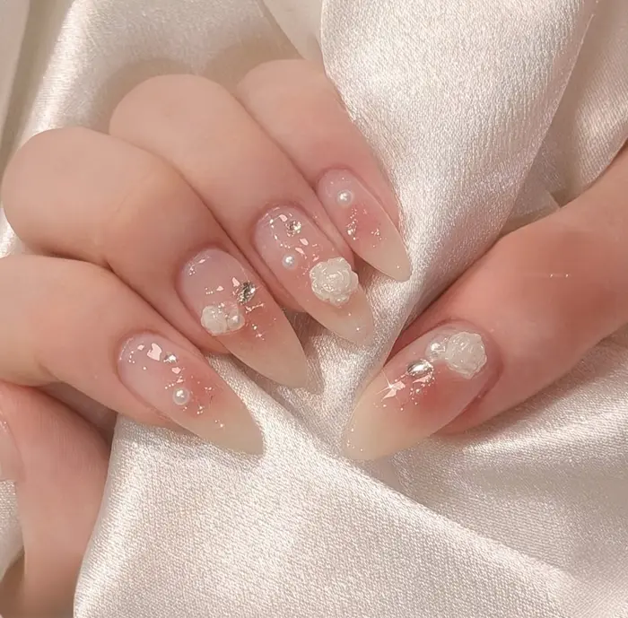 #ゴテゴテネイル #パラジェル #フィルイン #Y2Kネイル 
#地雷系ネイル #量産?...