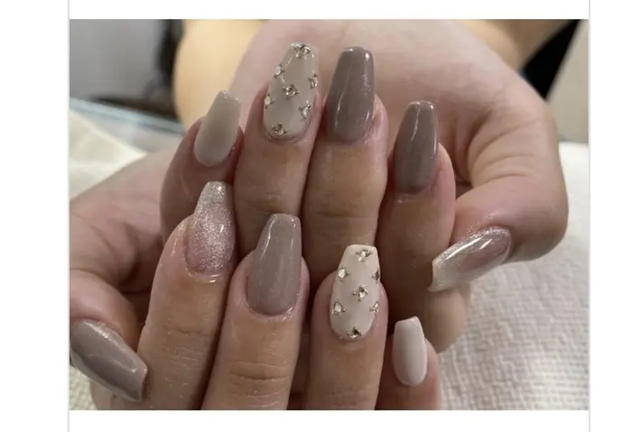 ネイルサロンマハロ所属 ネイルモデル 募集中のネイルデザイン ミニモ