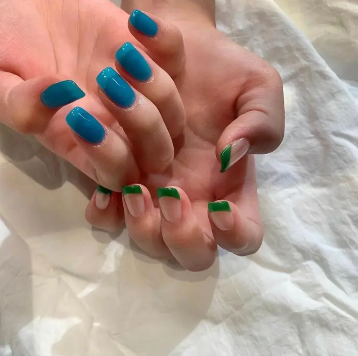 ワンカラーフレンチ アシンメトリーなネイルが可愛いです Neolive Terrace Lavie所属 Ishida Kanoのネイルデザイン ミニモ ワンカラーフレンチ アシンメトリーなネイルが可愛いです Neolive Terrace Lavie所属 Ishida Kanoのネイルデザイン ミニモ