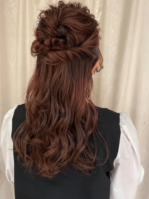 卒業式や結婚式 パーティー等のヘアセット ヘッドアクセや装飾品は ご持参ください Foto 新宿所属 Yuka のヘア カタログ ミニモ