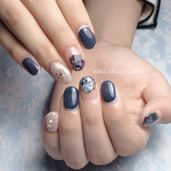 秋ネイル21 くすみブルー Nail Salon Lupia所属 ネイリスト ゆみのネイルデザイン ミニモ