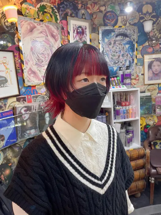 インナー赤髪ウルフ 派手髪 赤髪 インナーカラー ウルフカット 原宿美容室 アレスイン Ales International所属 世界進出決定 新村嘉人のヘアカタログ ミニモ インナー赤髪ウルフ 派手髪 赤髪 インナーカラー ウルフカット 原宿美容室 アレスイン Ales International所属 世界進出決定 新村嘉人のヘアカタログ ミニモ