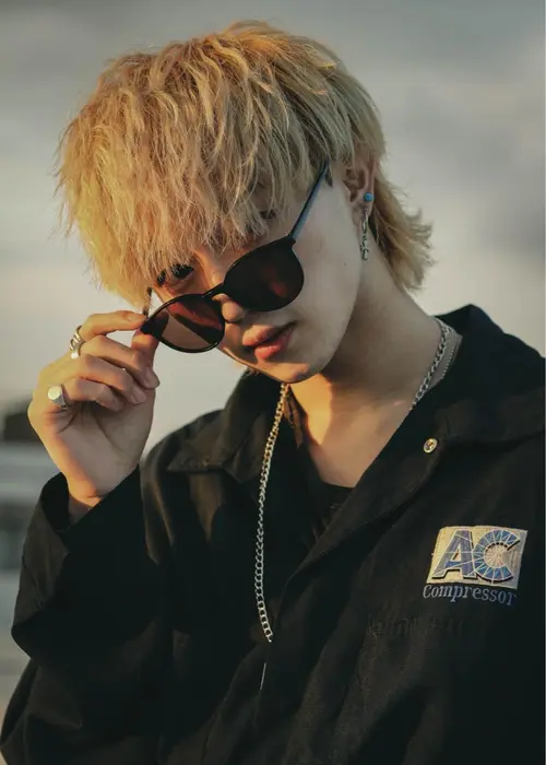 ツイストパーマ風セットで男らしくワイルドに メンズのセット 撮影も受け付けております Snsの Deal所属 本格撮影 ヘアセット 德永 直紀のヘアカタログ ミニモ