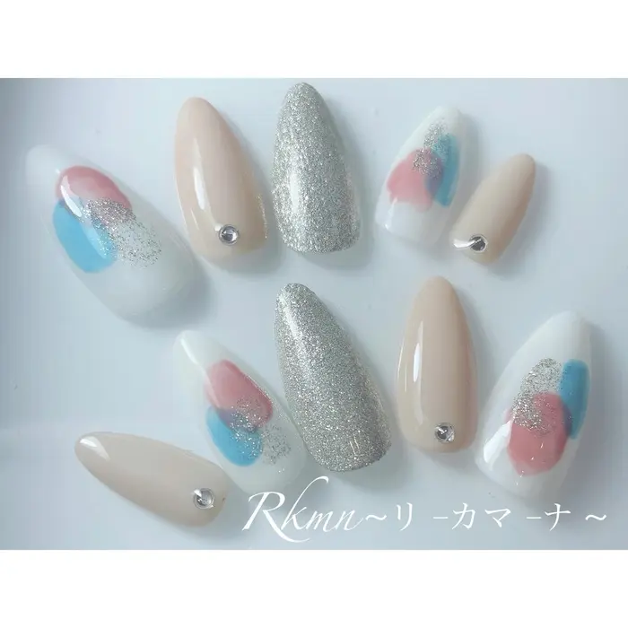 ぬりかけネイル ベージュ ラメ ネイリスト ネイル チップ オーダー つけ爪 ジェ Rkmn リ カマ ナ 所属 前川 奈未のネイル デザイン ミニモ