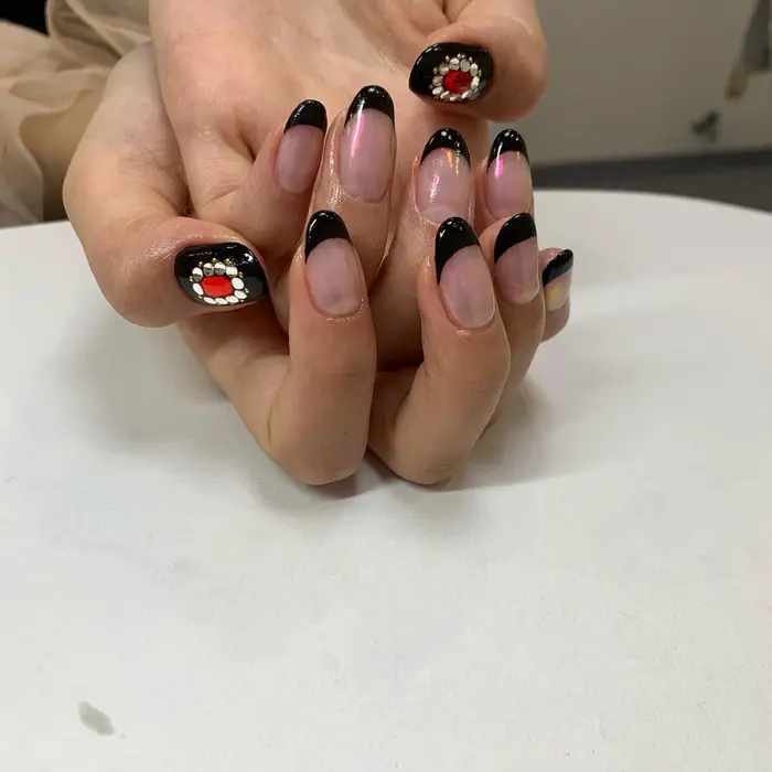 Minami Nail宮益坂店所属 田舎からでてきた Ryokoのネイルデザイン ミニモ