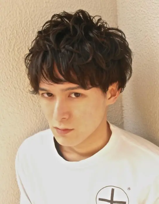 全体にゆるく セットしやすいようにパーマを施しております パーマの種類にはご注意下さい Shift 渡辺通店所属 タカクラ カズキのヘアカタログ ミニモ