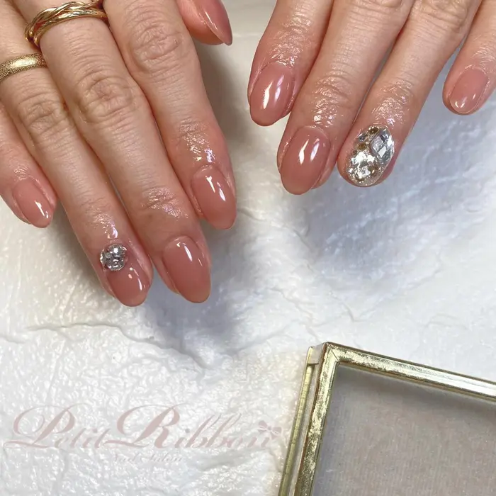 Petitribbon西荻窪所属 ネイルサロン プティリボンのネイルデザイン ミニモ