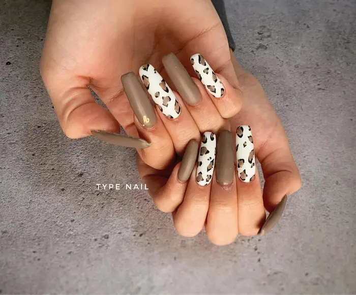 Leopard アニマル柄 Youx Type 所属 Youx Nail のネイルデザイン ミニモ