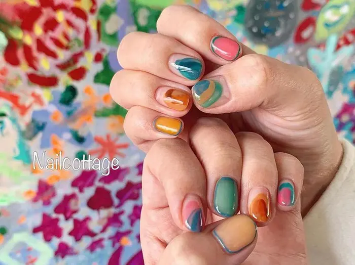 カラフルキャンディネイル Nail Cottage新宿南口店所属 Nail Cottageのネイルデザイン ミニモ カラフルキャンディネイル Nail Cottage新宿南口店所属 Nail Cottageのネイルデザイン ミニモ
