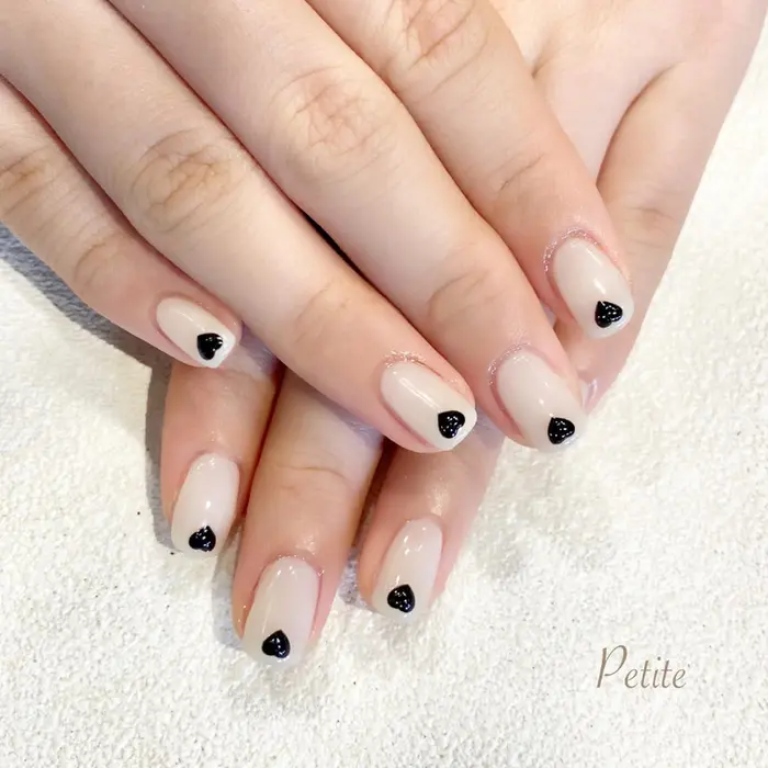 Valentine 横浜5分 相鉄線の星川駅前ネイルサロン Nail Salon Petite ネイルサロン プティット 所属 Nailsalon Petiteのネイルデザイン ミニモ