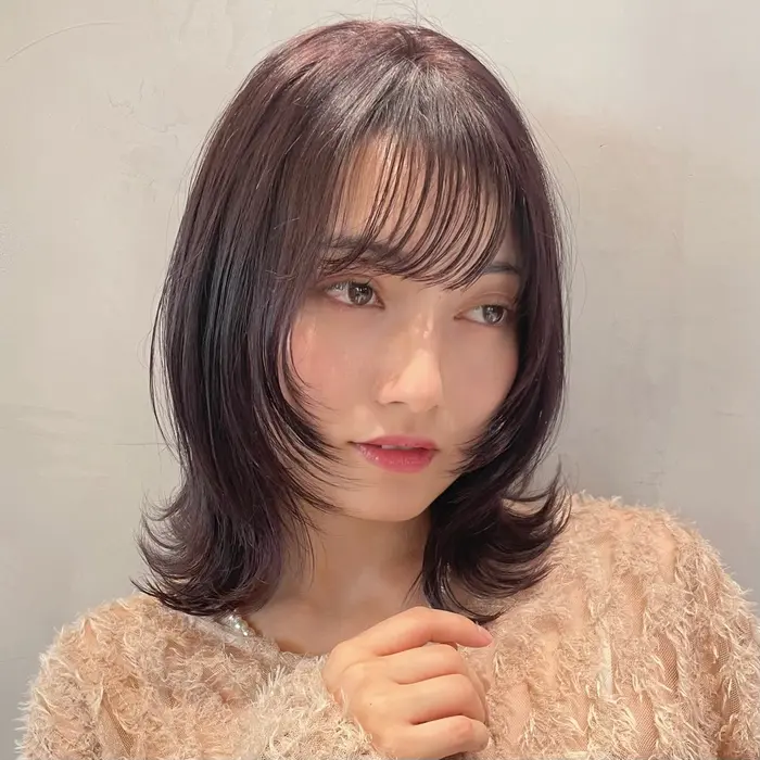 顔周りに動きが出る大人可愛いレイヤーボブ透明感カラーうるつや高保湿?...