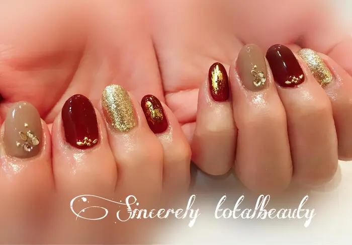 ホイルネイルいつもブログをご覧頂きありがとうございます ネイル担当 Sachiです では早速 今日の Sincerely ネイル マツエク エステ所属 Sincerely シンシアリーのマツエクデザイン ミニモ