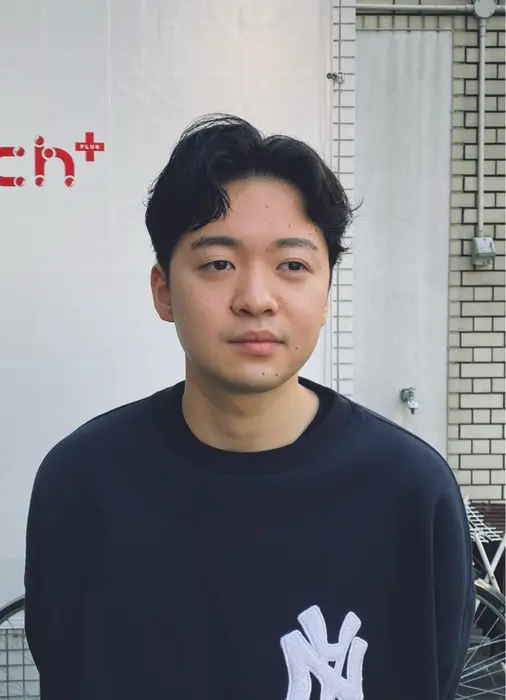 メンズでも くせ毛を活かす トレンドでもある 刈り上げすぎない刈り上げスタイル ここ数年吹き荒れ Switch Plus所属 癖毛カット師 谷川真魚 天王寺のヘアカタログ ミニモ
