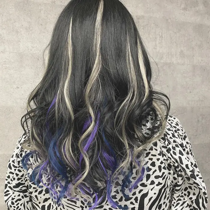 黒染め シールエクステハイライト インナーカラー ギャルは世界を救う Oz梅田店所属 サエコ のヘアカタログ ミニモ