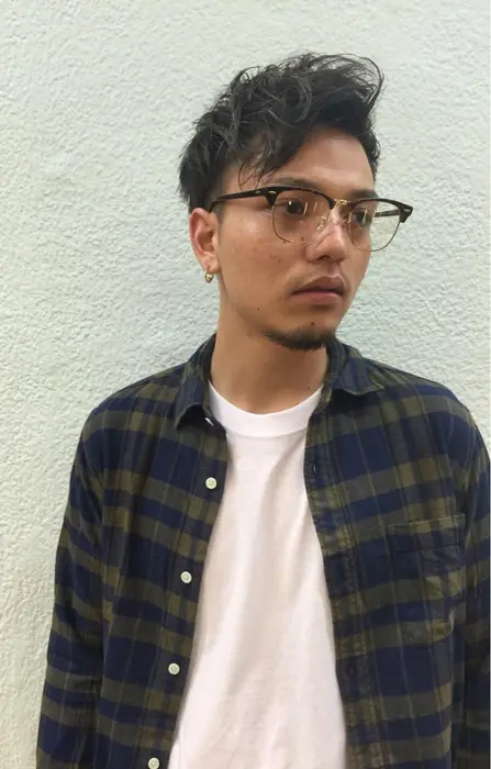 メンズアップバングショートスタイル 刈り上げ ツーブロック くせ毛風 Kenje藤沢所属 豊島 尭仁のヘアカタログ ミニモ