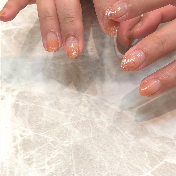 オレンジブラウン ラメは1本100円で追加可能です パラジェル ジェルネイル グラ Hair Make Sofa仙台駅前所属 佐竹 彩捺のネイル デザイン ミニモ