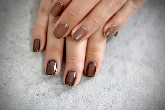 トレンドネイル 松戸ネイル くすみネイル 冬ネイル21 ニュアンスネイル ミラーネイル マグネ Mh Nail所属 Mh Nailのネイル デザイン ミニモ
