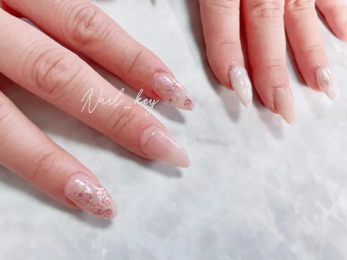 お客様ネイル N様 いつもありがとうございます 今回は ピンク系 でオーダー頂いたので う Nail Key所属 Nail Key のネイルデザイン ミニモ