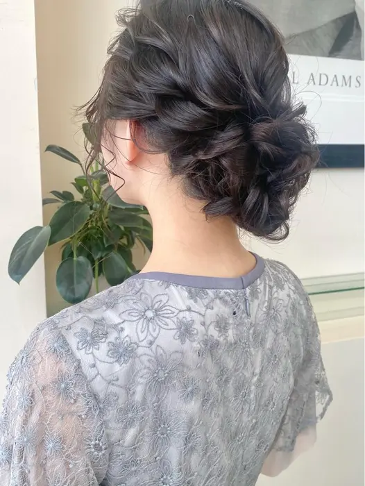 おすすめシニヨンヘア𓂃 ヘアセット ヘアアレンジ 結婚式ヘア 二次会ヘア 美容室 ヘアカラー Arche Osaka所属 Natsuho 満足度 N O 1のヘアカタログ ミニモ