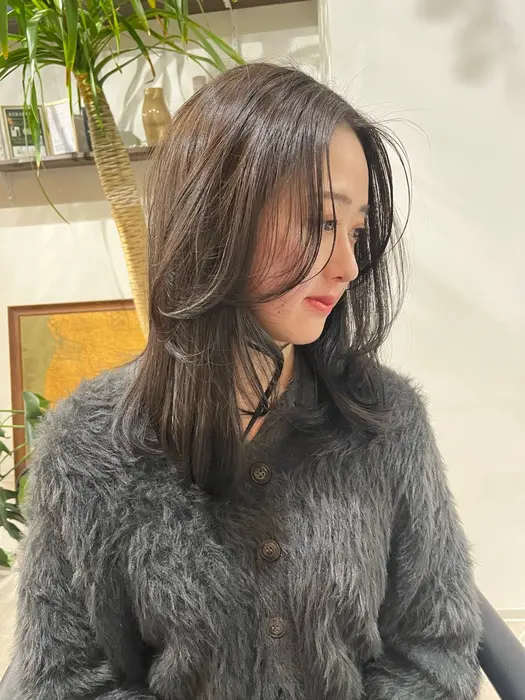 layer style…
トレンドの顔まわりにレイヤーを入れたスタイルです
お顔まわ...