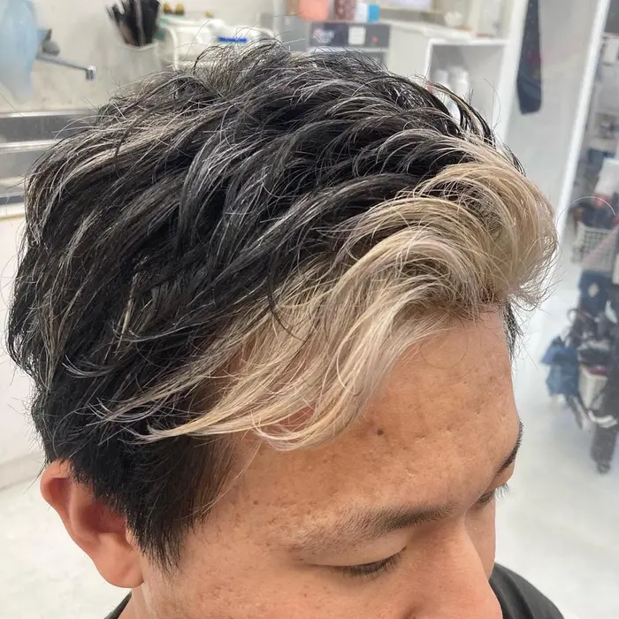 メンズのフェイスフレーミングアップバング Avenir Axe アヴニールアックス 所属 カラー職人 Ikumiのヘアカタログ ミニモ