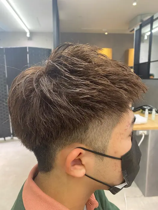 ショートスタイル明るめカラー Device By Frames所属 梶 優大のヘアカタログ ミニモ