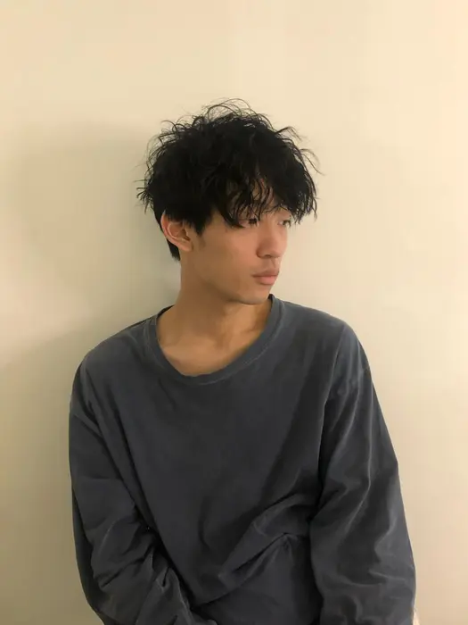 朝のセットが確実に楽になる ニュアンスパーマ 毛先はカール感を外して 甘すぎず フォル Assort Tokyo所属 カノン のヘアカタログ ミニモ