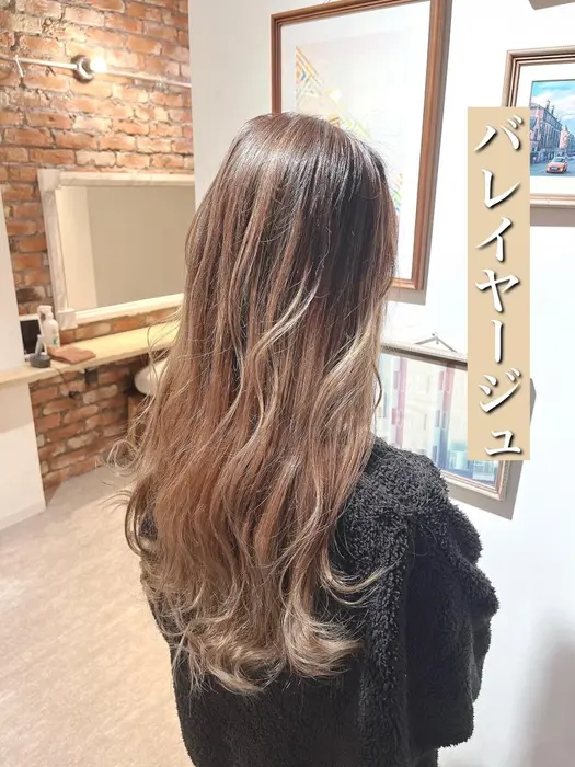 外国人風カラーバレイヤージュ カラーやメニューでお悩みの方はご予約後メッセージからお気軽にご相 Hair Salon Eight Tamapla所属 外人風カラー渡辺 岳也のヘアカタログ ミニモ