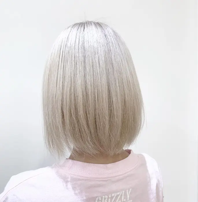 プラチナブロンドカラー ブリーチ2回以上必要です Feel Luce所属 髙橋 昌和のヘアカタログ ミニモ