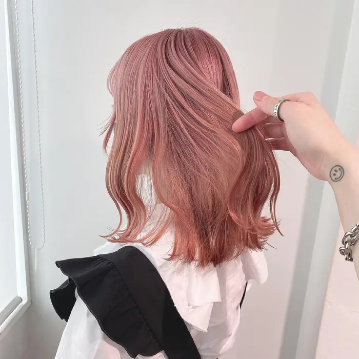 ブリーチ1回 2回 サクラピンク Theater シアター 所属 大人気 インナカラー のヘアカタログ ミニモ