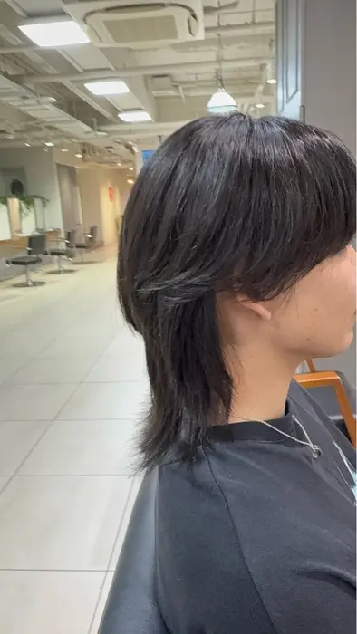 重ための襟足のロングウルフがすごく人気です！
kpopもやってます！