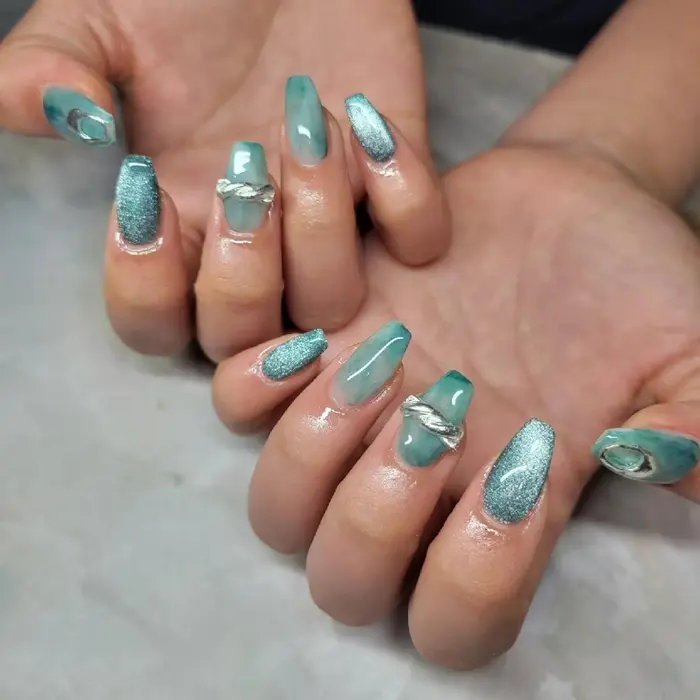 秋ネイル 秋ネイルデザイン 22秋ネイル ニュアンスネイル ニュアンスネイルデザイン Nail Salon Coco所属 Nail Salon Coco 溝の口駅 のネイルデザイン ミニモ