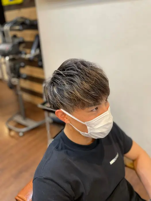 カットはショートマッシュベース メッシュキャップを使ったメッシュオンカラー Fenice International Hair Salon所属 中山 大輔のヘアカタログ ミニモ