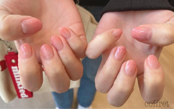 ジェルグラデーションコースリピーターのお客様 ピンクベージュのグラデーション 転職されたみたいで ブレスコフレあべの店所属 小山 穂波のネイル デザイン ミニモ