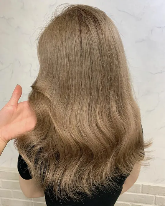 人気の定番ミルクティーです アンククロス 渋谷店所属 カット無料 パーマモデルannaのヘアカタログ ミニモ 人気の定番ミルクティーです アンククロス 渋谷店所属 カット無料 パーマモデルannaのヘアカタログ ミニモ