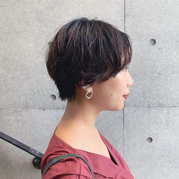 カット パーマ 伸ばしかけ前髪には パーマがオススメ 後ろに向かってカールするようにかける Nora Ginza所属 佐々木 彩奈のヘア カタログ ミニモ