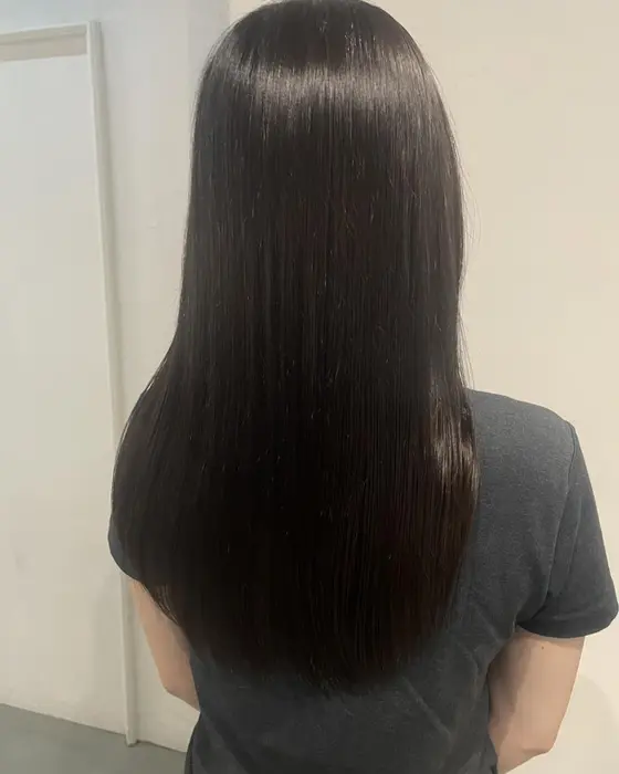 ヘアスタイル ヨシンモリ ショートヘア ボブ ミディアムヘア セミロング ロング Since所属 髪質改善 ブリーチ Since梅田 諸岡のヘアカタログ ミニモ