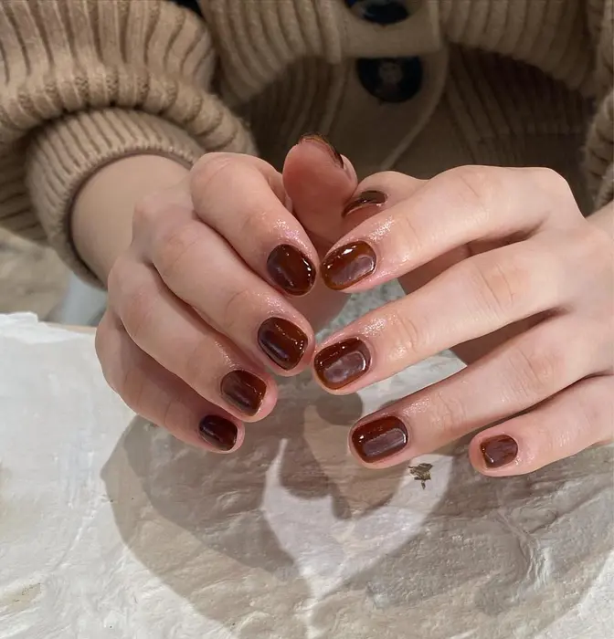 Mer Fudge所属 谷本 彩乃のネイルデザイン ミニモ