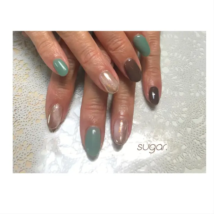 ミラーミントグリーンネイル 可愛い キラキラ 元町ネイルサロン 神戸 ネイル好 シュガープラムス ネイル所属 Sugarplums Hirotaの ネイルデザイン ミニモ