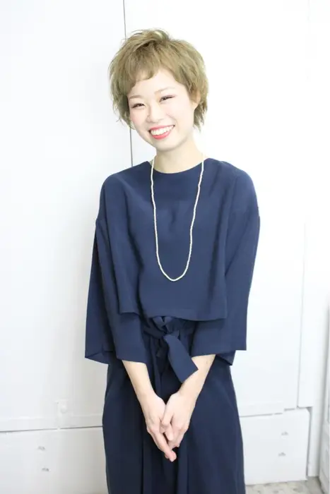 ハイカラーベリーショートスタイル Agu Hair Lico所属 杉山 栄浩のヘアカタログ ミニモ