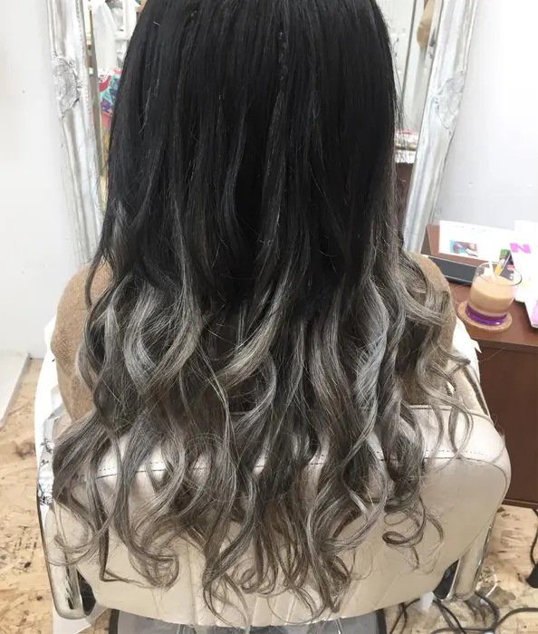 ダークアッシュグレー エクステ Picture所属 工藤 未来のヘアカタログ ミニモ ダークアッシュグレー エクステ Picture所属 工藤 未来のヘアカタログ ミニモ