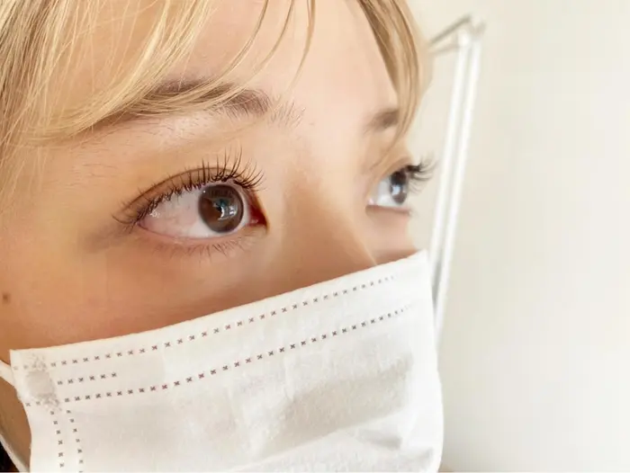 フラットラッシュのブラウン140本 Millie Ainee所属 加藤 梨花のマツエクデザイン ミニモ