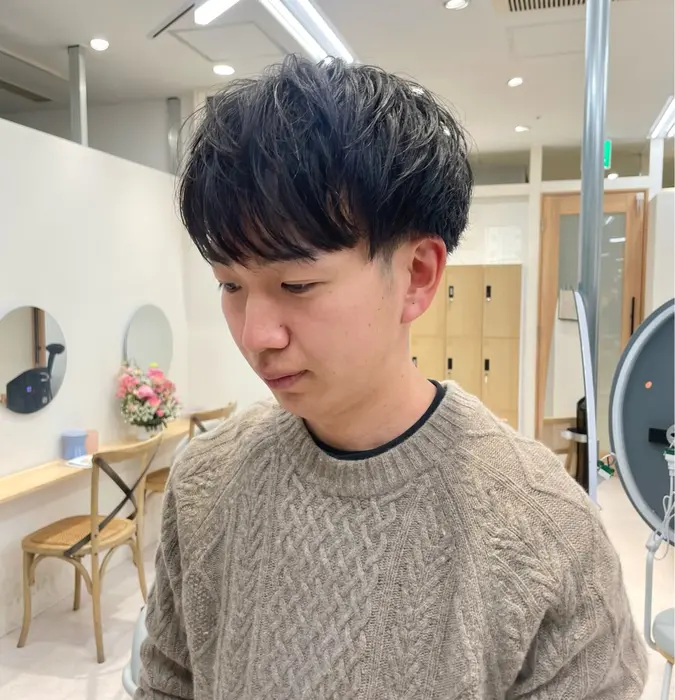 刈り上げマッシュでスーツにもピッタリヘアスタイル