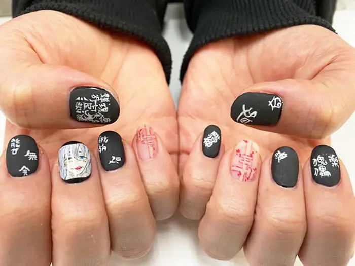 呪術廻戦 真人イメージネイル 脱毛 痩身 ネイルサロンカルフールリル所属 植竹 萌のネイルデザイン ミニモ