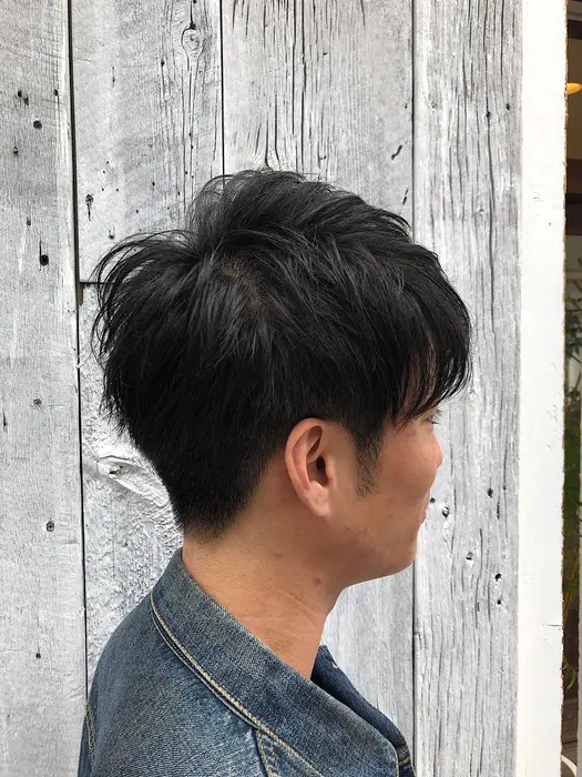 ツーブロックに後ろは刈り上げ 王道スッキリスタイルです Hair Make Un所属 韓国ヘア 寺田真歩のヘアカタログ ミニモ
