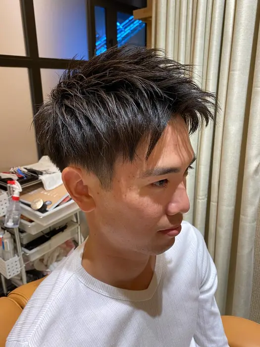 夏にぴったりツーブロスタイル 銀座マツナガ 淡路町店所属 タカハシ タクミのヘアカタログ ミニモ 夏にぴったりツーブロスタイル 銀座マツナガ 淡路町店所属 タカハシ タクミのヘアカタログ ミニモ